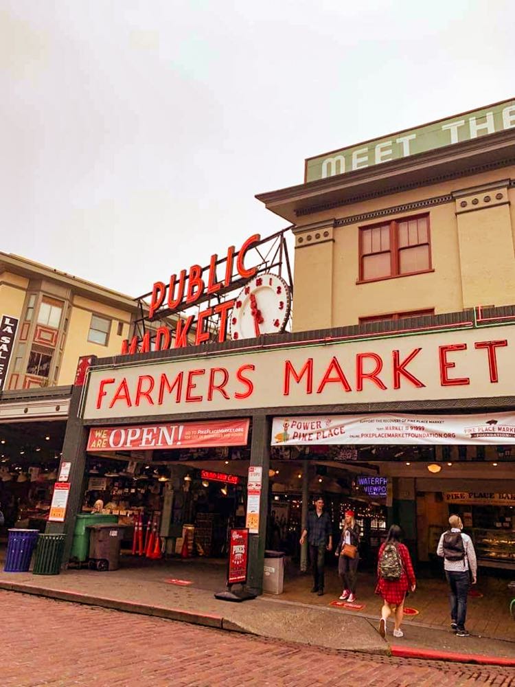 Front of pike place market