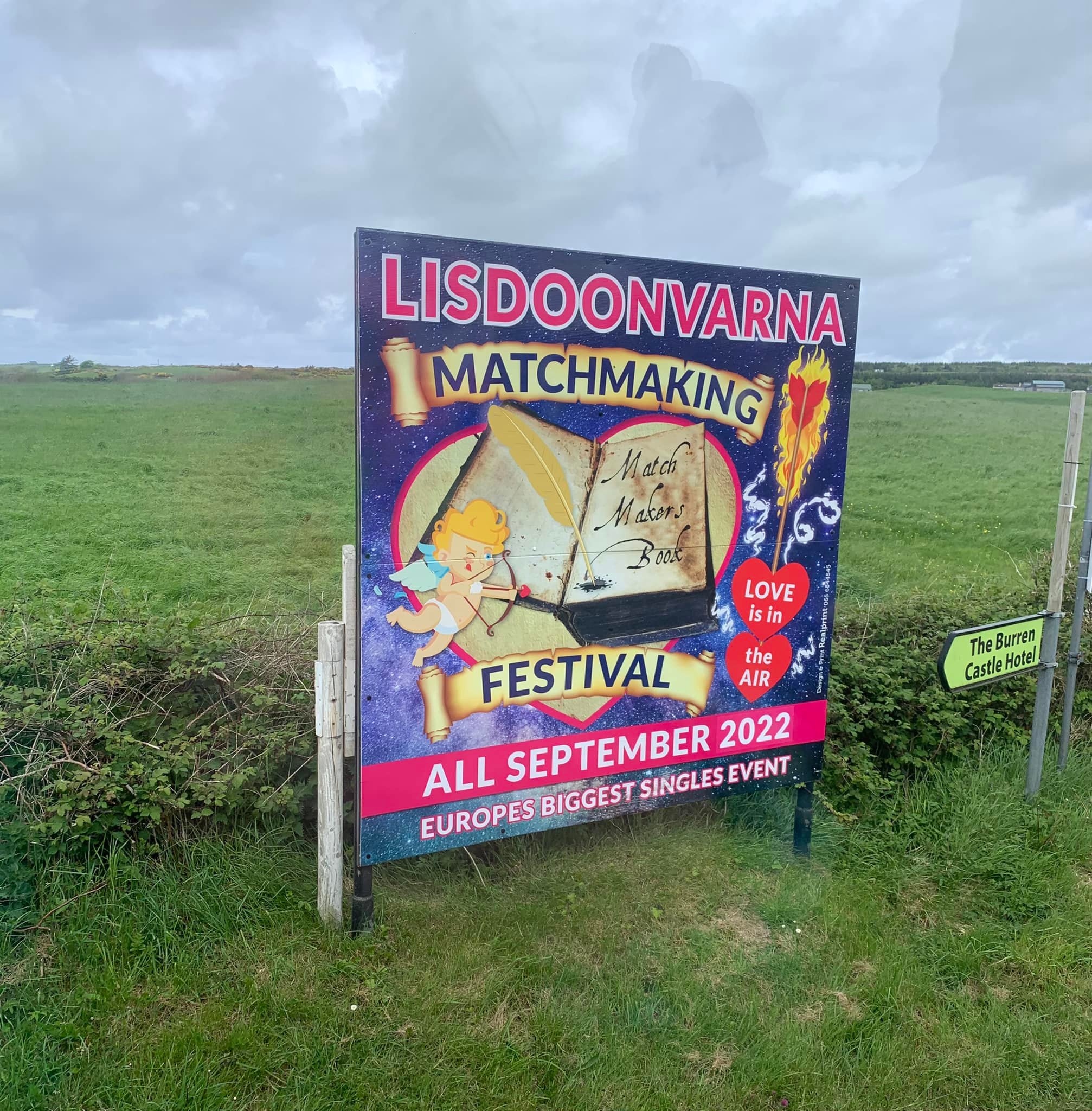 Matchmaking festival sign