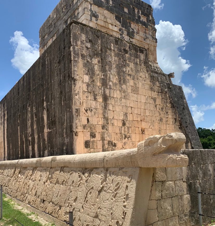 Snak carving in Chichen Itza